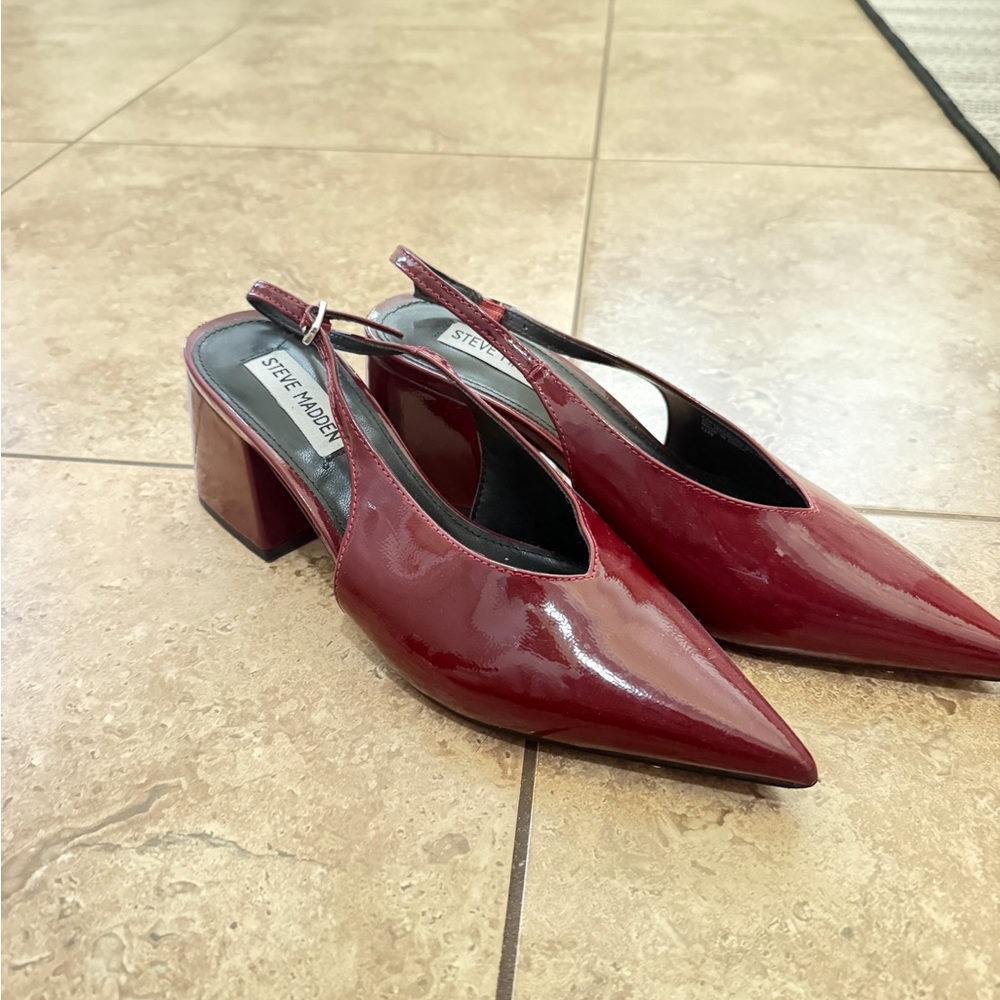 Steve Madden Burgundy Patent Pointed Slingback Block Heels